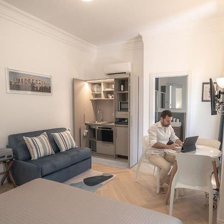 Suite Raggio Di Sole 023091-Loc-04058 Verona Exterior photo